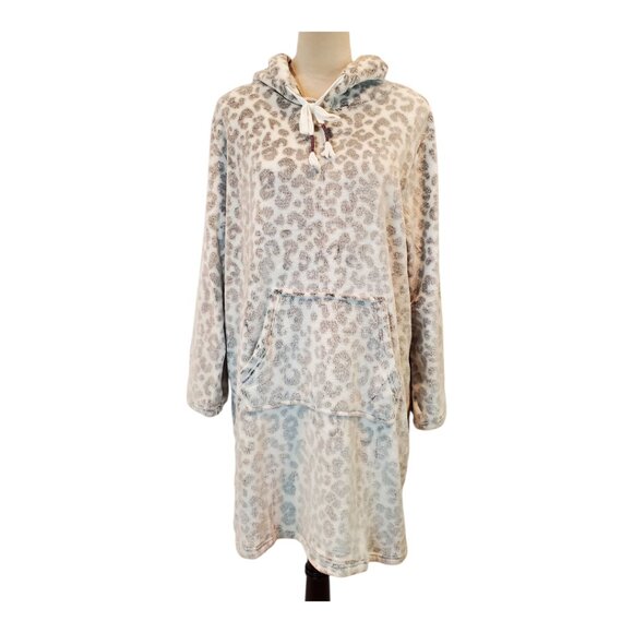 WILDFOX SZ S/M Oversized Snow Leopard Print Fleece Hoodie Loungewear Pajamas - Picture 2 of 11